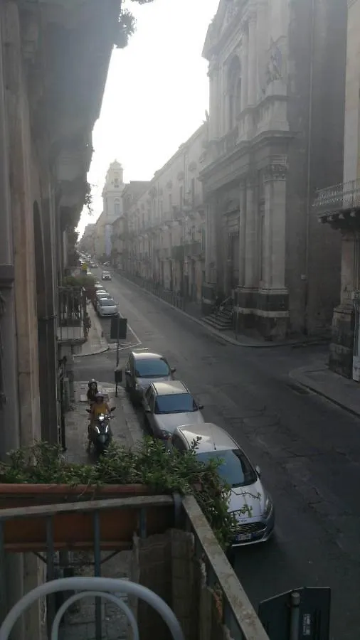 Apartment Appartamento In Centro Storico A Catania